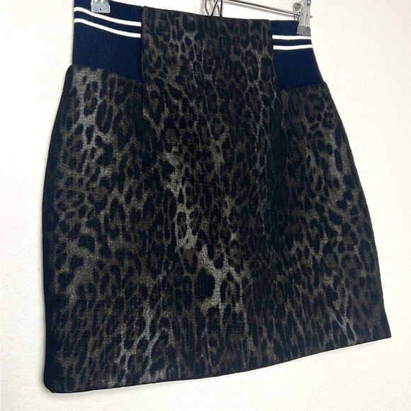 Sandro Paris Leopard Print Elastic Side Mini Skirt - Picture 4 of 8